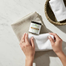 Load image into Gallery viewer, warm vanilla sugar scrub